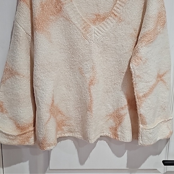 Anthropologie Pink/White Tie Dye Knit Sweater V Neck Top - Picture 6 of 8